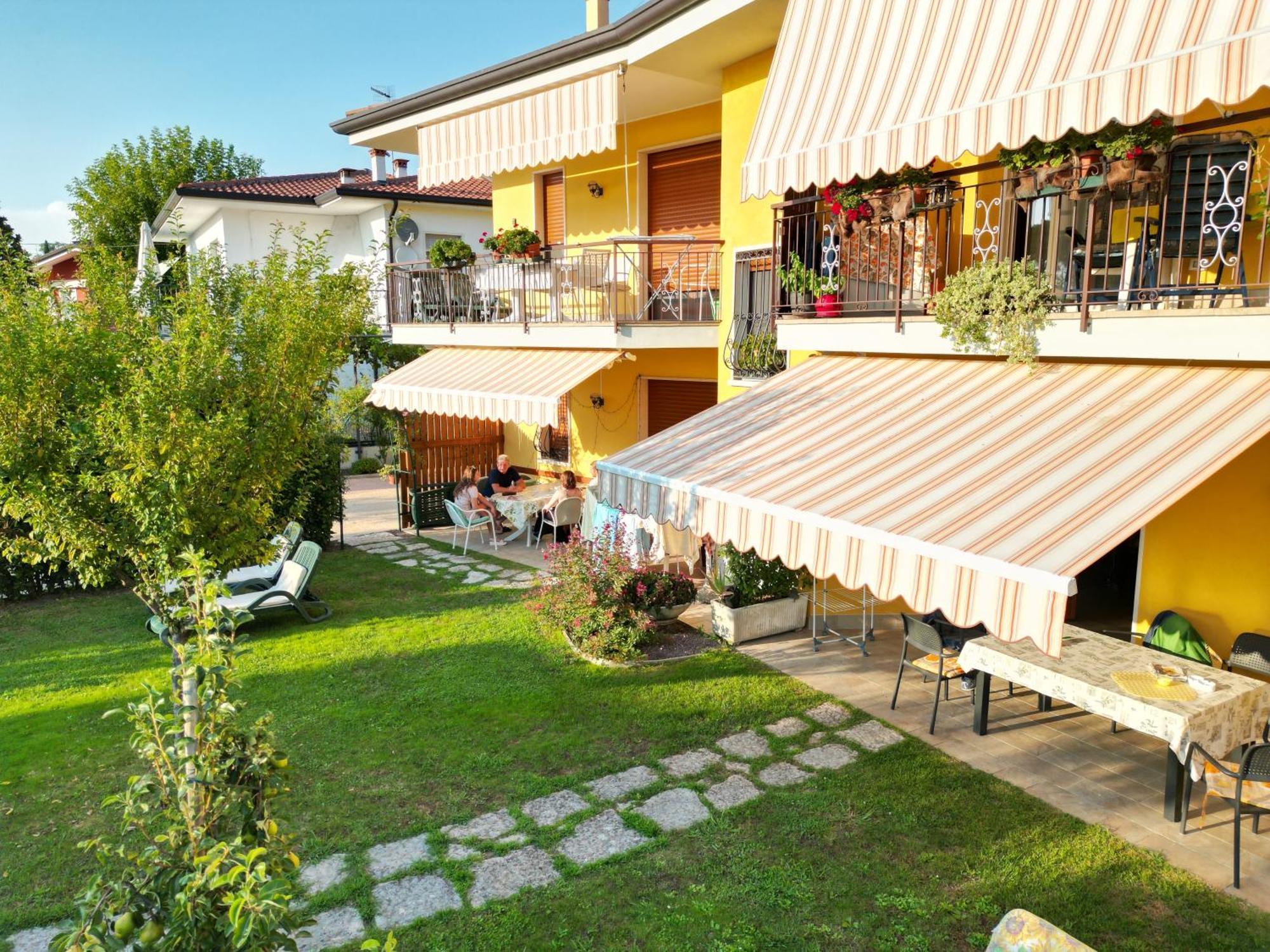 Aparthotel Haus Romagnoli à Lazise Extérieur photo